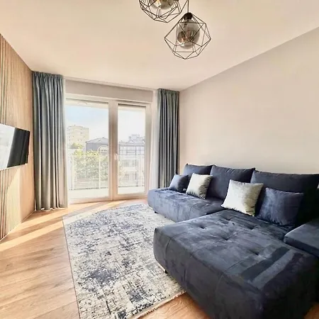 Apartment Elegant Retreat - Private Terrace And Parking *